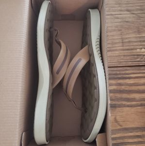 SPERRY TOP-SIDER DEFENDER Men's  size 9 Flip Flops